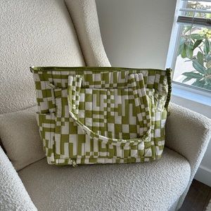 Beis x Elsa Tote: The Playdate